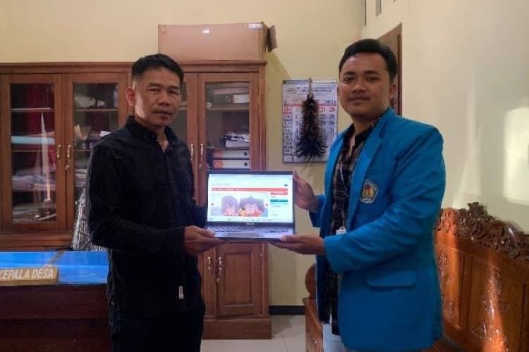 Kolaborasi Pemdes Ngraket dengan Mahasiswa KKN-T Kelompok 41 UNIPMA menuju Desa Digital