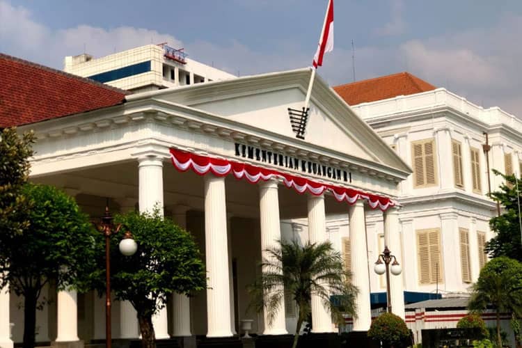 Pengamat Nilai Sosok Macam Chatib Basri Atau Erick Bisa Gantikan SMI