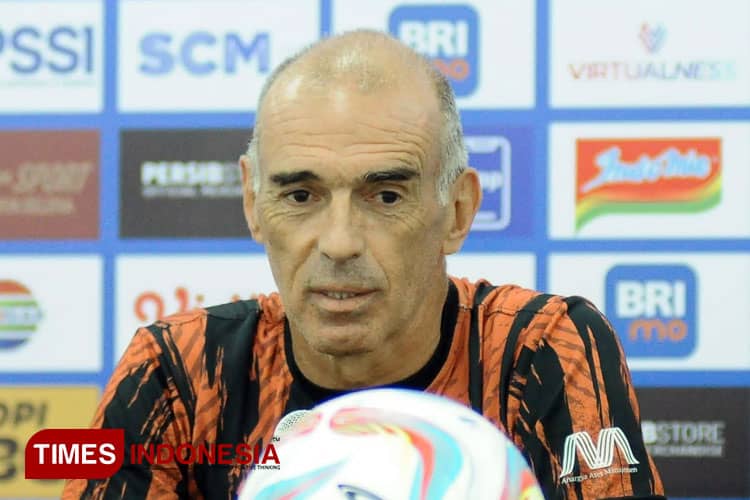 Valente Minta Maaf Usai Arema FC Kalah Telak Lawan PSIS Semarang