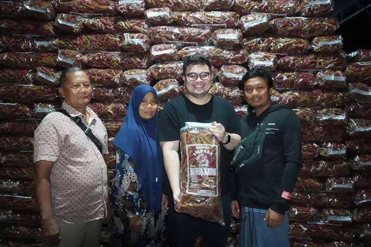 Bupati Kediri Dorong Pengurusan BPOM untuk Pabrik Kerupuk Impala