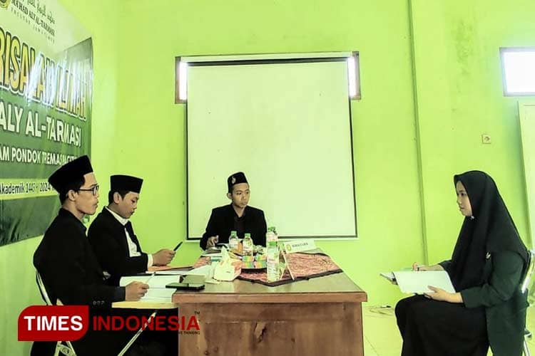 17 Mahasantri Ma'had Aly Al-Tarmasi Pacitan Sidang Skripsi, Bahas Fiqh dan Ushul Fiqh