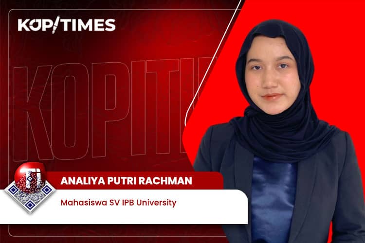 Teddy Arte: Pelukis Media Daun Kering