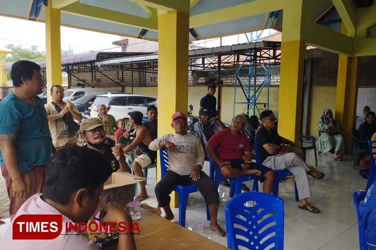 Proyek Galian C Rusak Jalan Pertanian, Warga Banyutengah Gresik Demo