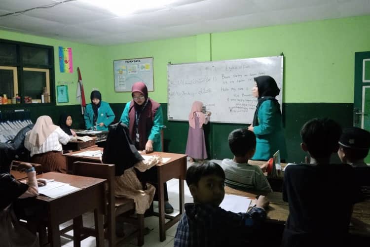 Program Bimbel Mahasiswa KSM-T Unisma Malang Sebagai Peningkatan Pelafalan Berbahasa Inggris
