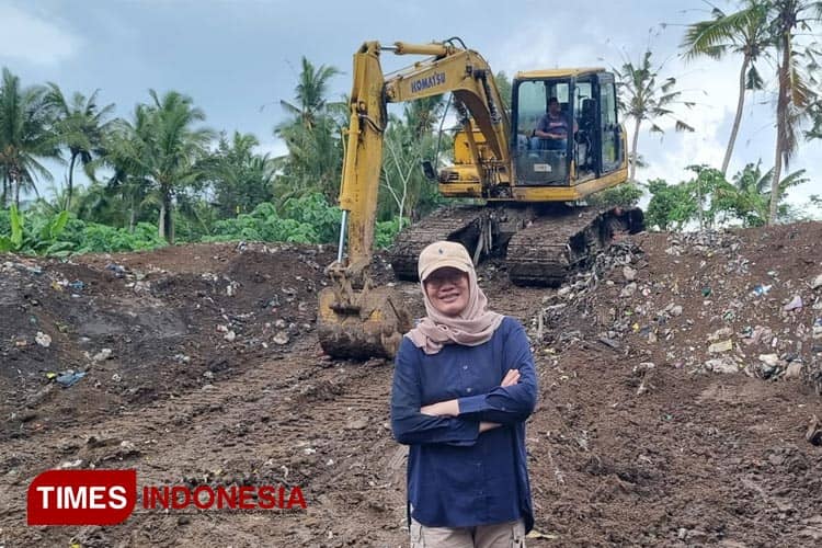 Berkat Kepala Dinas Perempuan Ini, Warga Banyuwangi Bisa Dapat Bantuan 1.000 Tong Sampah Dari PT BSI