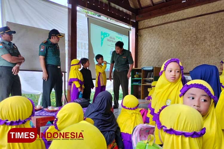 Perhutani Banyuwangi Selatan Ajak Pelajar SD Jadi Sahabat Hutan