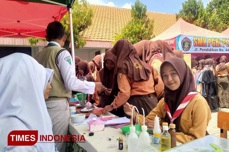 SMPN 2 Kabuh Gelar Pameran Pendidikan, Bantu Siswa Pilih SMA