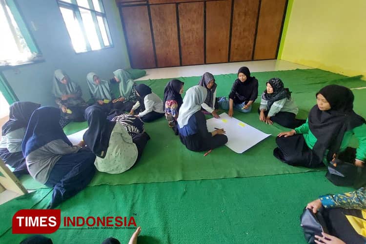 KSM Unisma Malang Mengajak Orang Tua Bijak Dalam Penggunaan Digital