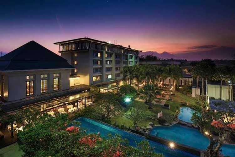 7 Hotel Outdoor Pool Recommended di Malang Raya