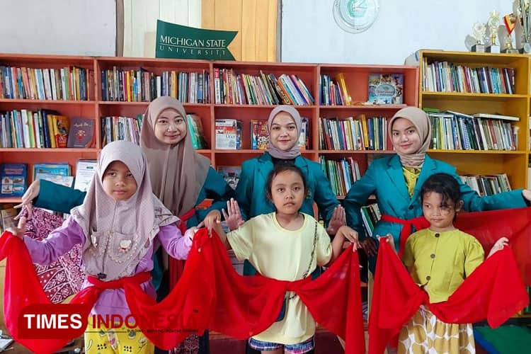 Mahasiswa KSM-E Unisma Malang Gelar Workshop Tari Tradisional Anak di Lembaga Global Academia Indonesia