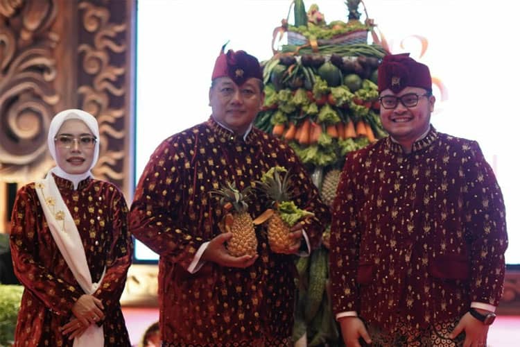 Hari Jadi Ke-1220 Kabupaten Kediri, Perkenalkan Pakaian Khas Desain Baru 