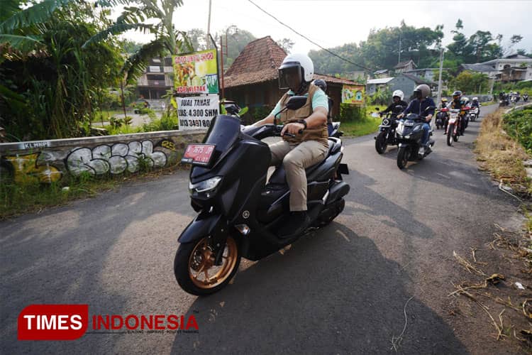 Naik Motor Pj Wali Kota Batu Jelajahi Jalur Alternatif Lebaran