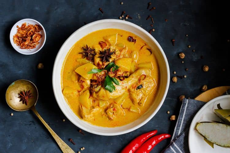 Intip Resep Opor Ayam Kuning, Menu Praktis Favorit Andalan Keluarga di Hari Raya