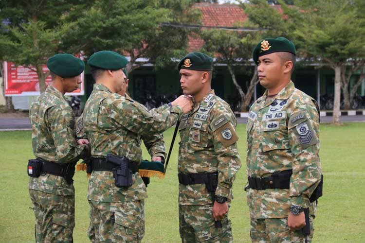 Pimpin Kenaikan Pangkat Prajurit, Ini Pesan Komandan Brigif 13 GR 1 Kostrad