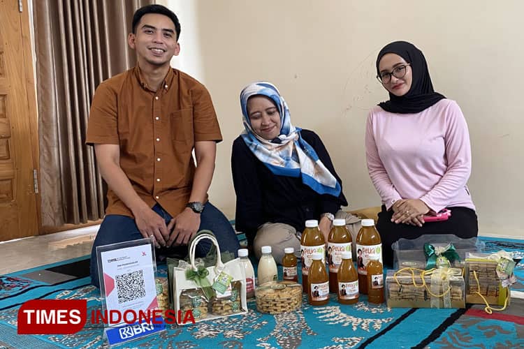 Bersama BRI, Emak-Emak di Probolinggo Kembangkan Usaha Minuman hingga Kue Kering