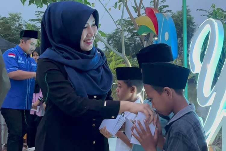 YLIA dan Partai Demokrat Gelar Buka Bersama dan Santunan Anak Yatim di Sidoarjo
