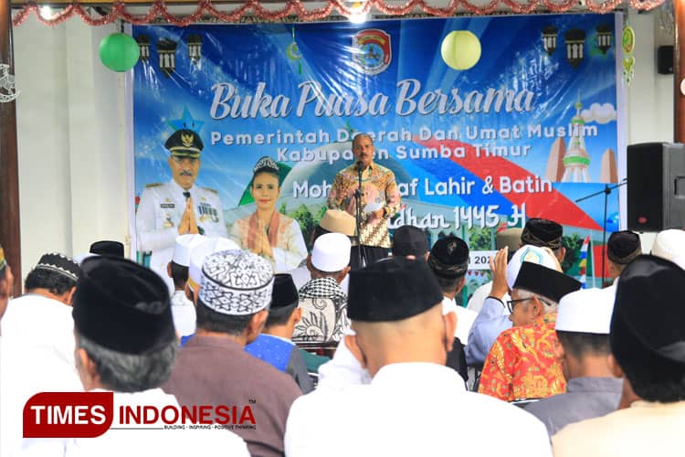 Buka Puasa Bersama Umat Muslim, Ini Kata Bupati Sumba Timur