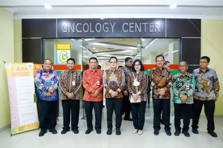 Pj Gubernur Adhy Resmikan Layanan Hematologi Onkologi Anak RSUD Dr. Soetomo
