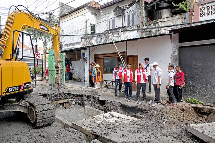 Pengerjaan Box Culvert Dinilai Lambat, Wali Kota Eri: Jika Tak Sesuai Akan Disanksi