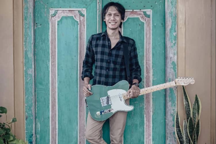 Lelang untuk Gaza, Gitar Eross Sheila On 7 Laku Rp125 Juta