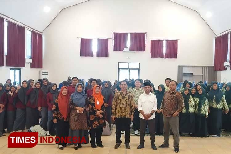 SMK Negeri 1 Jombang Ciptakan Siswa Berkarakter Lewat Jurnalisme Positif dan Enterpreneur