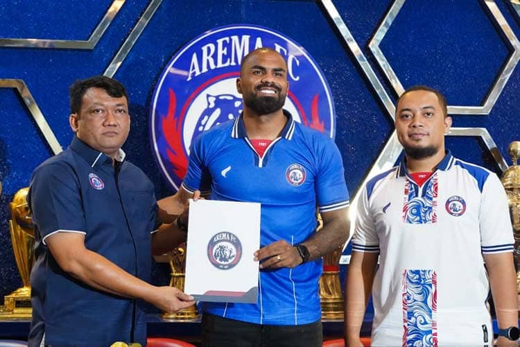 Arema FC Kenalkan 3 Pemain Asing Baru, Dua Brazil dan Satu Korsel