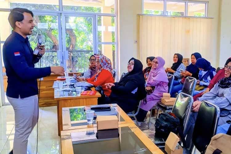 Aplikasi SIAPIK Hadir, Pelaku UMKM Situbondo Kini Lebih Mudah Kelola Keuangan