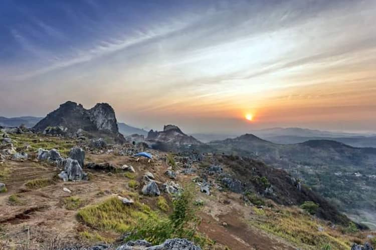 Stone Garden Geopark, Bekas Danau Purba di Bandung Barat yang Cocok untuk Syuting