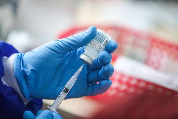 INFO GRAFIK: Jemaah Umrah Wajib Vaksin Meningitis