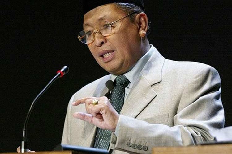 INFO GRAFIK: Sosok Hamzah Haz, Guru yang Menjadi Wakil Presiden