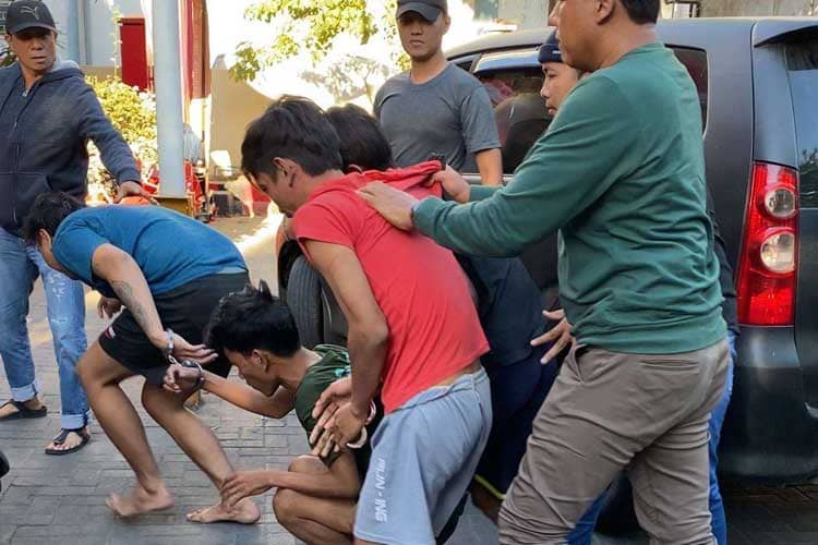 Polisi Ringkus Enam Begal di Surabaya, Ada yang Berusia 17 Tahun