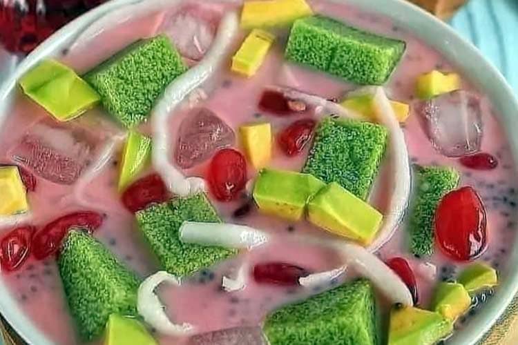 Bikin Seger, Ini Tips Membuat Es Campur Puding Lumut