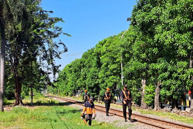Warga Bangil Dihukum 3 Tahun Penjara, Curi 46 Penambat Rel Kereta Api