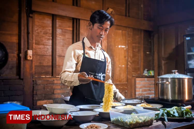 Sensasi Mie Enthog, Menu Spesial Balkondes Ngadiharjo Borobudur Magelang