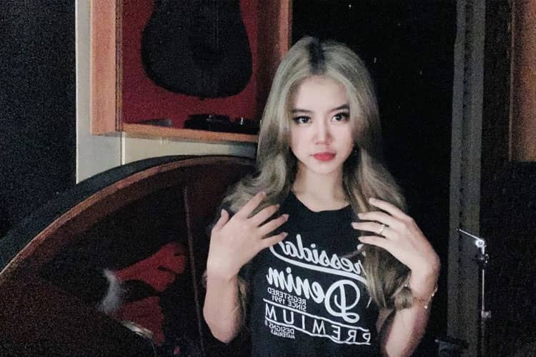 Dari Seni Suara Hingga EDM: Kisah Sukses DJ TELOOR di Dunia Hiburan Digital