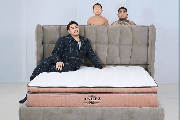 Ivan Gunawan mendadak Jadi Desainer Matras untuk Giri Palma