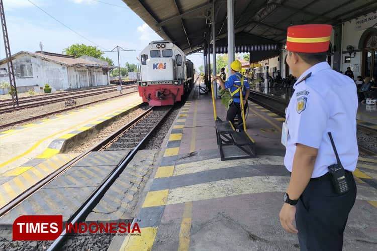 Penumpang di Jember Tertangkap Gunakan Tiket Kereta Api Palsu