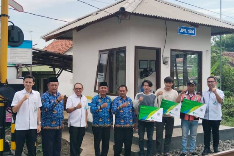 Dishub Probolinggo Beri Perlindungan BPJS Ketenagakerjaan Bagi Petugas Penjaga Perlintasan KA