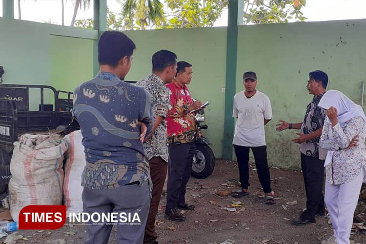 Dinas LH KLU Optimalisasi Pengelolaan Sampah di TPS 3R se-KLU