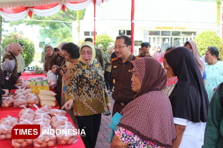Antisipasi Inflasi, Kejari Kabupaten Malang Gelar Pasar Murah