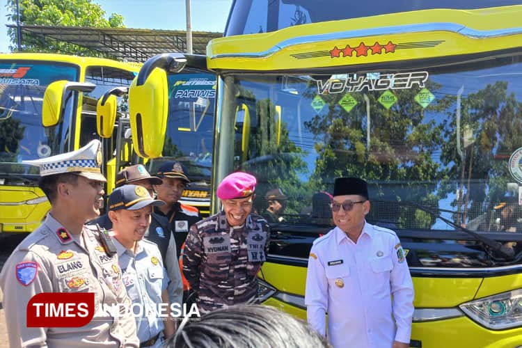 Demi Mudik Nyaman, Armada Bus Banyuwangi Dites Kelayakan