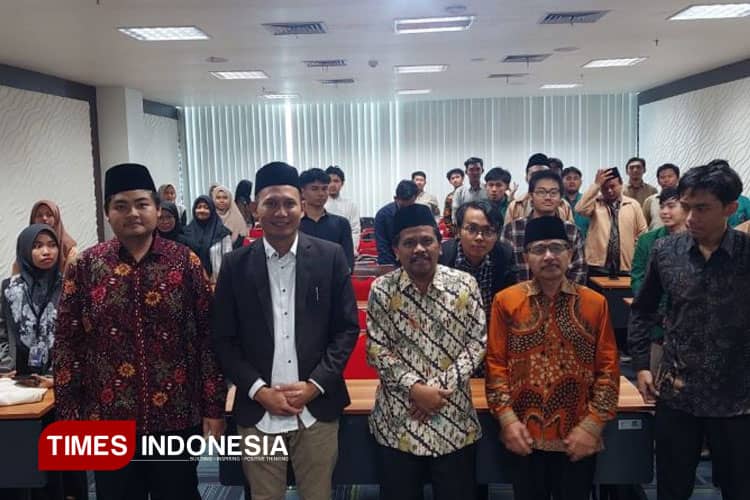 Pelatihan Kepemimpinan Mahasiswa Se-Wilayah Surabaya Bersama Dosen Unisma di UNAIR Surabaya