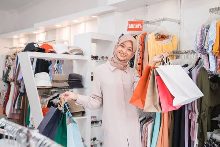 Kenapa Kita Lebih Konsumtif Saat Menjelang Lebaran? Ini Faktanya