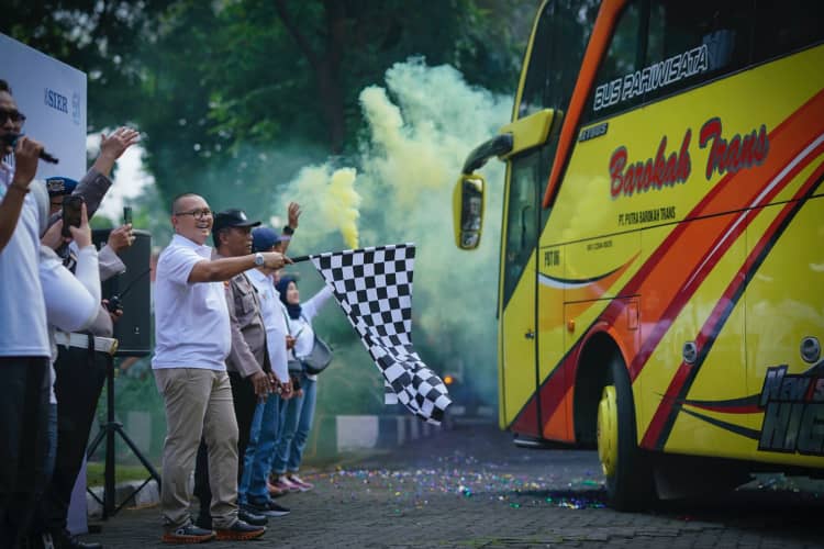 SIER Berangkatkan Mudik Bareng ke Berbagai Daerah di Jatim dan Yogyakarta