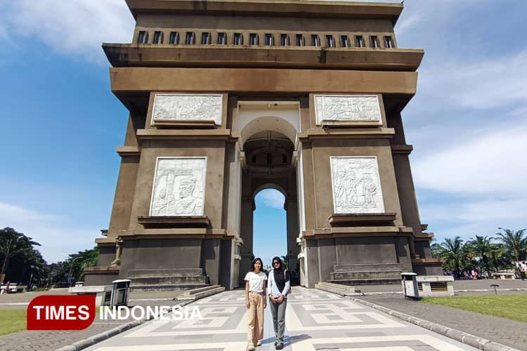 Pesona Simpang Lima Gumul Menyihir Ribuan Pengunjung Saat Libur Lebaran