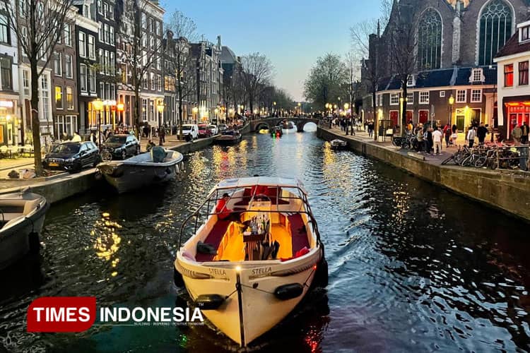 Kanal Amsterdam: Ketika Sejarah, Ekosistem, dan Peradaban Dunia Mengalir dalam Harmoni