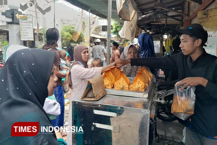 Haul KH Hasan Sepuh Genggong, Probolinggo Hidupkan Ekonomi Warga