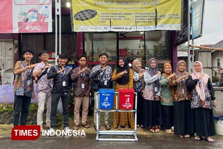 Mahasiswa KSM-T Unisma Malang Berikan Solusi Sampah