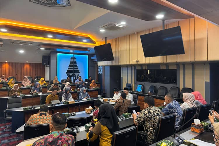 Pemkab Mojokerto Dorong Pelayanan Kesehatan Optimal Lewat Monev UHC Prioritas
