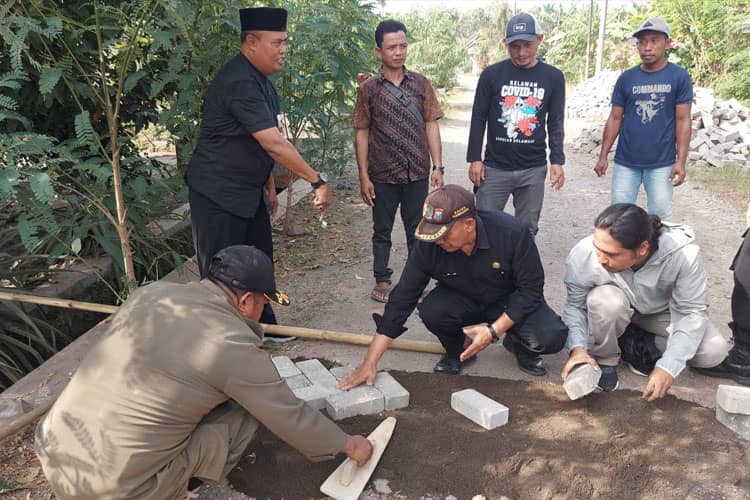 Jalan 56 Ringinagung Pesanggaran Banyuwangi Jadi Mulus